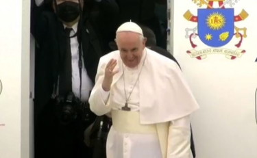 Il Papa ha lasciato Cipro per la Grecia, nuova tappa del viaggio