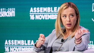 La Meloni sbugiarda Renzi: “Governa e spartisce poltrone con Conte”. Siluro sull'Arabia Saudita
