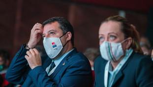 Fratelli d'Italia stacca la Lega nei sondaggi. Tonfo del Movimento 5 Stelle di Conte