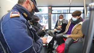 Il governo pensa alla retromarcia sul green pass: il caso degli studenti