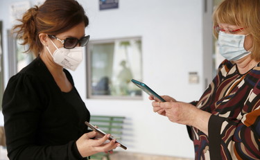 Scattano i controlli, caos super green pass a scuola