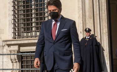 Continua il crollo del M5s, il sondaggio che fa tremare Conte