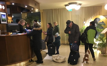 La rivolta degli albergatori sul blocco ai confini: Così Draghi ci rovina, fuori i soldi