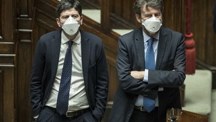 Il Pd voleva l'obbligo vaccinale. Il retroscena sulla spinta di Franceschini e Speranza