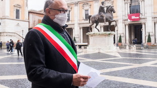 Gualtieri svegliati! Devi fare il sindaco e ripulire la città