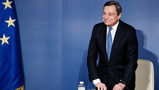 Il Pd dice no al fantoccio di Draghi al governo: deve restare a Palazzo Chigi
