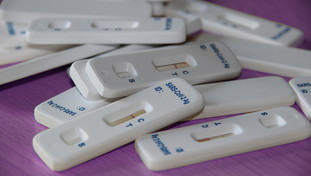 How many covid re-infections are there in Italy? ISS report and increase in last few weeks
