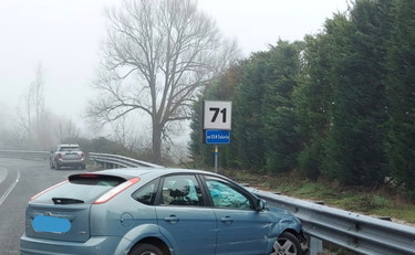 Si schianta contro il guardrail: uomo di 56 anni muore sulla Salaria