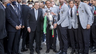 Dai trionfi al destino in bilico. Draghi e Mancini e quel futuro del tutto incerto