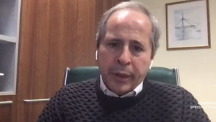 Macigno sul super pass, Crisanti: è obbligo, serve la manleva sugli effetti collaterali