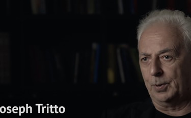 Così il virus è nato in laboratorio. L'analisi choc del professore | VIDEO