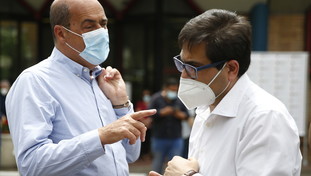 Zingaretti e D'Amato fanno i Ferragnez e si vantano dei fan sui social. Proteste e sdegno