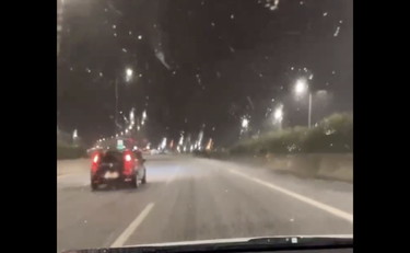 A Roma cade la neve, i social impazziscono