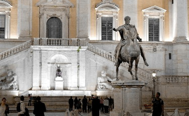 Le nomine costano 20 milioni, la grande infornata nello staff di Gualtieri