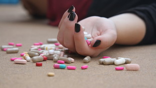 Gli effetti devastanti del lockdown per il Covid sui giovani: raddoppiati i suicidi