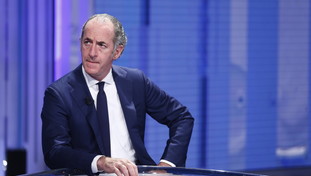 Basta angoscia da tampone, la ricetta per i vaccinati con tre dosi: asintomatici fuori dopo 3 giorni