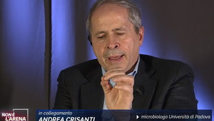 Crisanti è stufo: “Basta stato di emergenza”. Poi il siluro alle case farmaceutiche sulla quarta dose