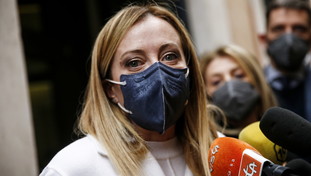 Elezioni subito. Meloni all'attacco, dopo il presidente vuole il nuovo governo