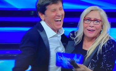 Morandi e Teocoli raptus con la Venier, a Domenica In scoppia il caos