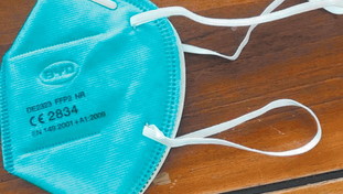 Mascherine strette e inadeguate: il flop del piano Figliuolo per la scuola