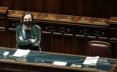 Come scarica le manganellate. Studenti contro la Lamorgese, se questo è un ministro