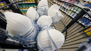 Non è l'ultima variante. Una previsione da incubo: la pandemia non finisce con Omicron