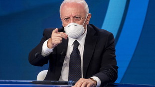 Con la Cipollone faccio un.... De Luca insulta la dirigente, scoppia il finimondo in ministero