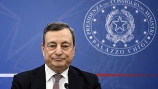 Draghi paga le bollette degli italiani: 5,5 miliardi contro il caro energia