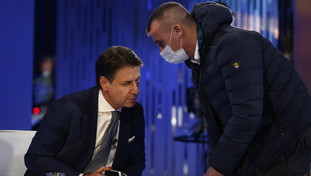 Nel M5S si arricchiscono scrivendo libri di intrighi”. Ma di scuse agli elettori traditi non se ne parla