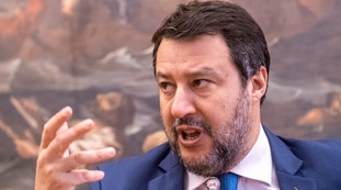 Non gettiamo benzina sul fuoco, Salvini frena sulle armi in Ucraina