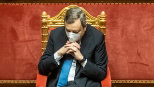 Draghi in cerca di energia per l'Italia. Varate le misure «salva-gas»: riaprono le centrali a carbone