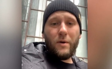 Filma i bombardamenti e viene centrato da un missile, il video agghiacciante da Kharkiv