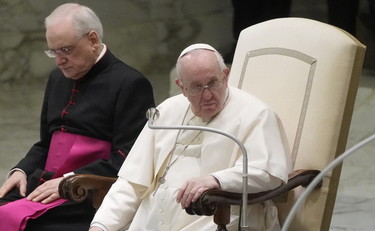 Con il Papa digiunano anche 270 parlamentari. Francesco unisce la politica per l'Ucraina