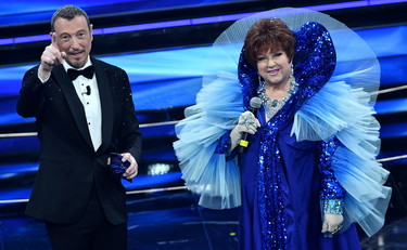 Chiamatelo SanrAmadeus. Pokerissimo del conduttore confermato anche per  2023 e 2024