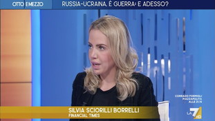 Fuori onda choc di Cacciari: “Suffraggetta”. Il disgusto della giornalista: imbufalita, quanto paternalismo