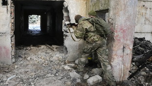 L'Ucraina tende la mano alla Russia. Prove di pace con neutralità, ma non molla sui confini