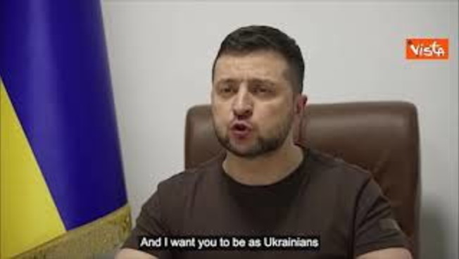 Zelensky parla a manifestazione pace Berna: 