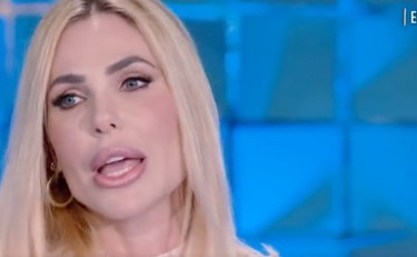 La Blasi rompe il silenzio su Totti e non perdona: Una grande figura di m***a