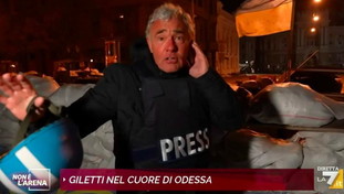 Giletti la umilia, la Lucarelli lo massacra sui social: maschilista e povertà intellettuale