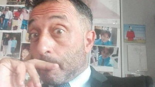 Il messaggio choc dell'umorista Pietro Diomede sulla morte della pornostar Charlotte. La battuta ripugnante