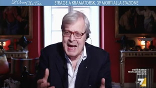 Lo Sgarbi che non ti aspetti su Berlusconi: è inadatto al dialogo con Putin. Bordata a Draghi