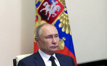 L'Ucraina sospende le relazioni commerciali con la Russia. Putin perderà 6 miliardi di dollari