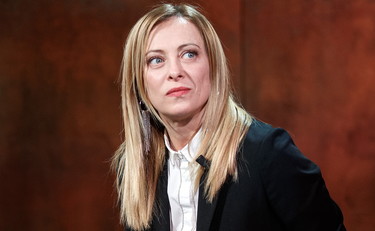 Draghi dice cose false, vada a casa, Meloni a valanga sul governo