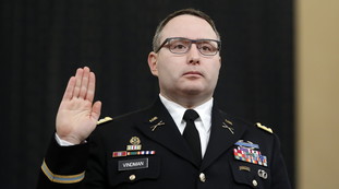 Cosa si sono detti, Vindman svela la telefonata segreta tra Trump e Zelensky