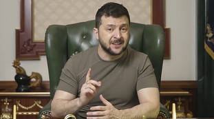 Putin pronto a usare armi atomiche, Zelensky semina il panico