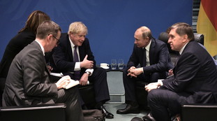 Ingresso vietato in Russia, Putin sbatte la porta in faccia a Johnson