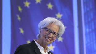 La Bce è pronta a rialzare i tassi: la guerra ha bloccato le speranze di ripresa dell'Europa