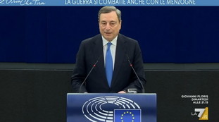 A Mariupol e Bucha oltraggiati i diritti umani, lo sfogo di Draghi a Strasburgo