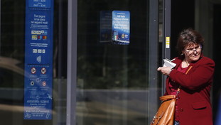 Restrizioni, mascherine, contagi e quarta dose: ecco l'estate che ci aspetta