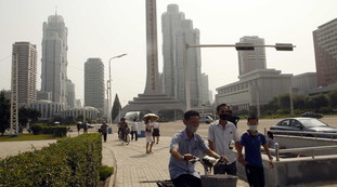 Maxi focolaio Covid in Corea del Nord, scoperto il super diffusore. Cosa fa Kim Jong Un